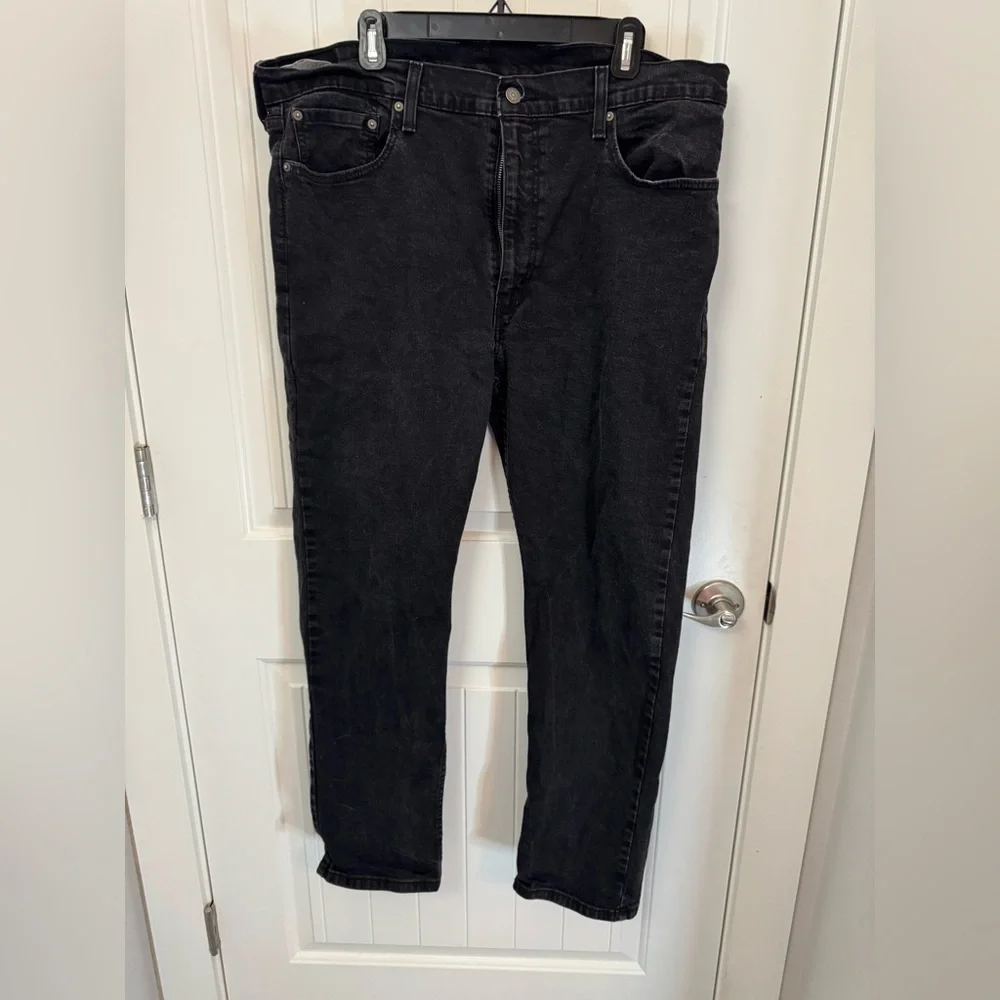 Men's Black Levi’s Jeans 40 X 32